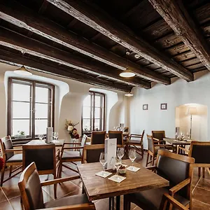 Vino Hruska Pardubice